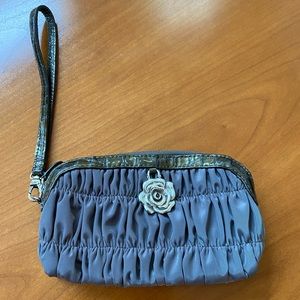 Evening wristlet